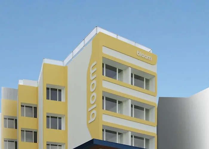 Bloom Hotel - Juhu Mumbai